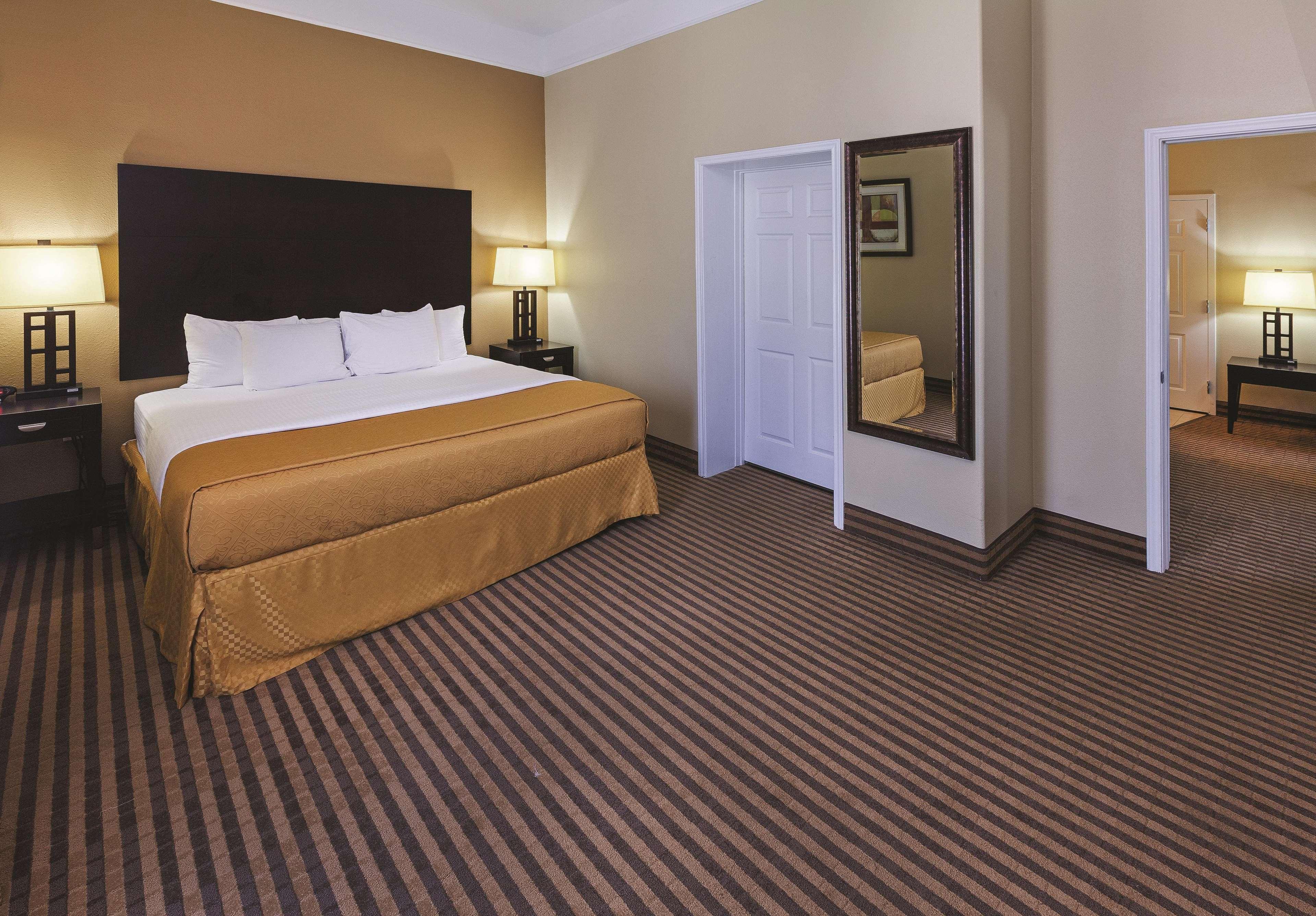 Hotel La Quinta By Wyndham Livingston Exterior foto