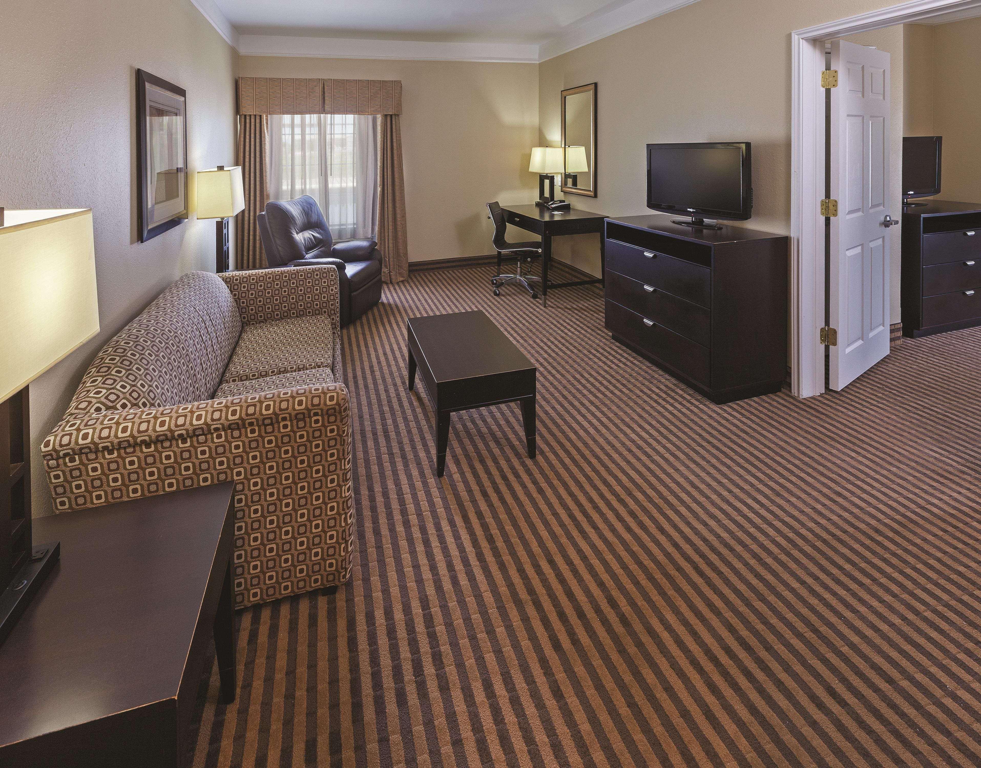 Hotel La Quinta By Wyndham Livingston Exterior foto